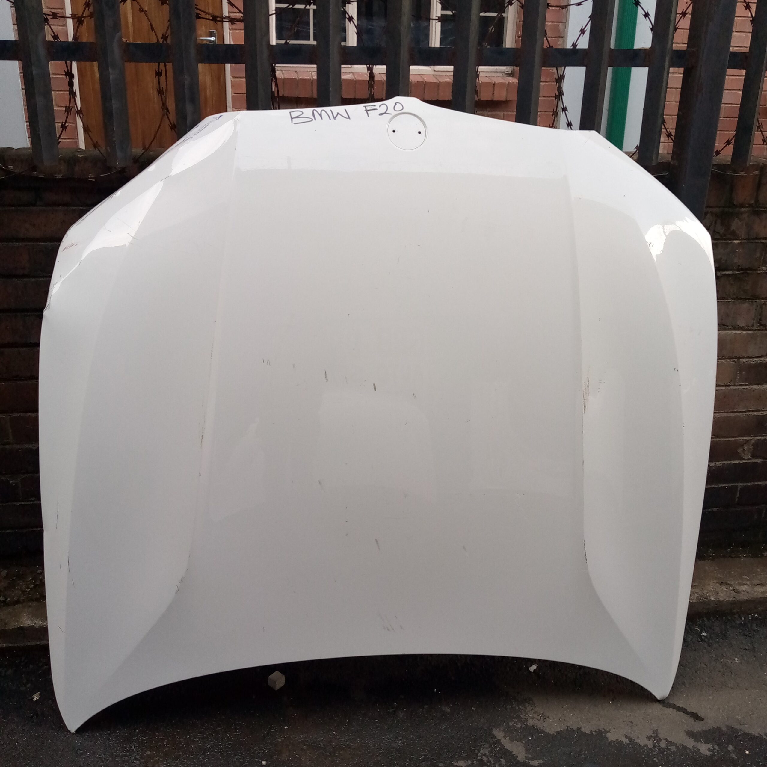 BMW G20 bonnet