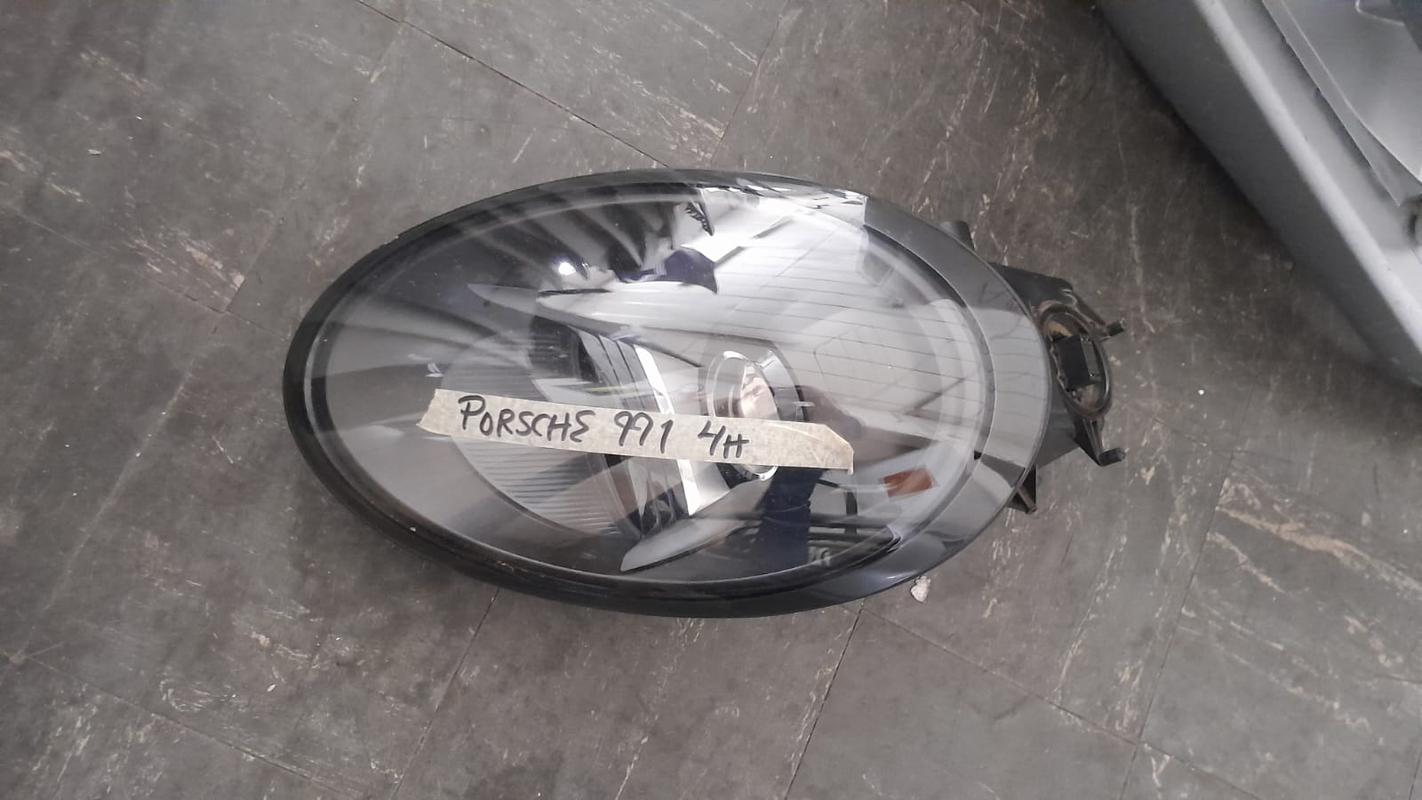 Porsche Carrera 911 Left Headlight OEM | Genuine Front Lamp Replacement