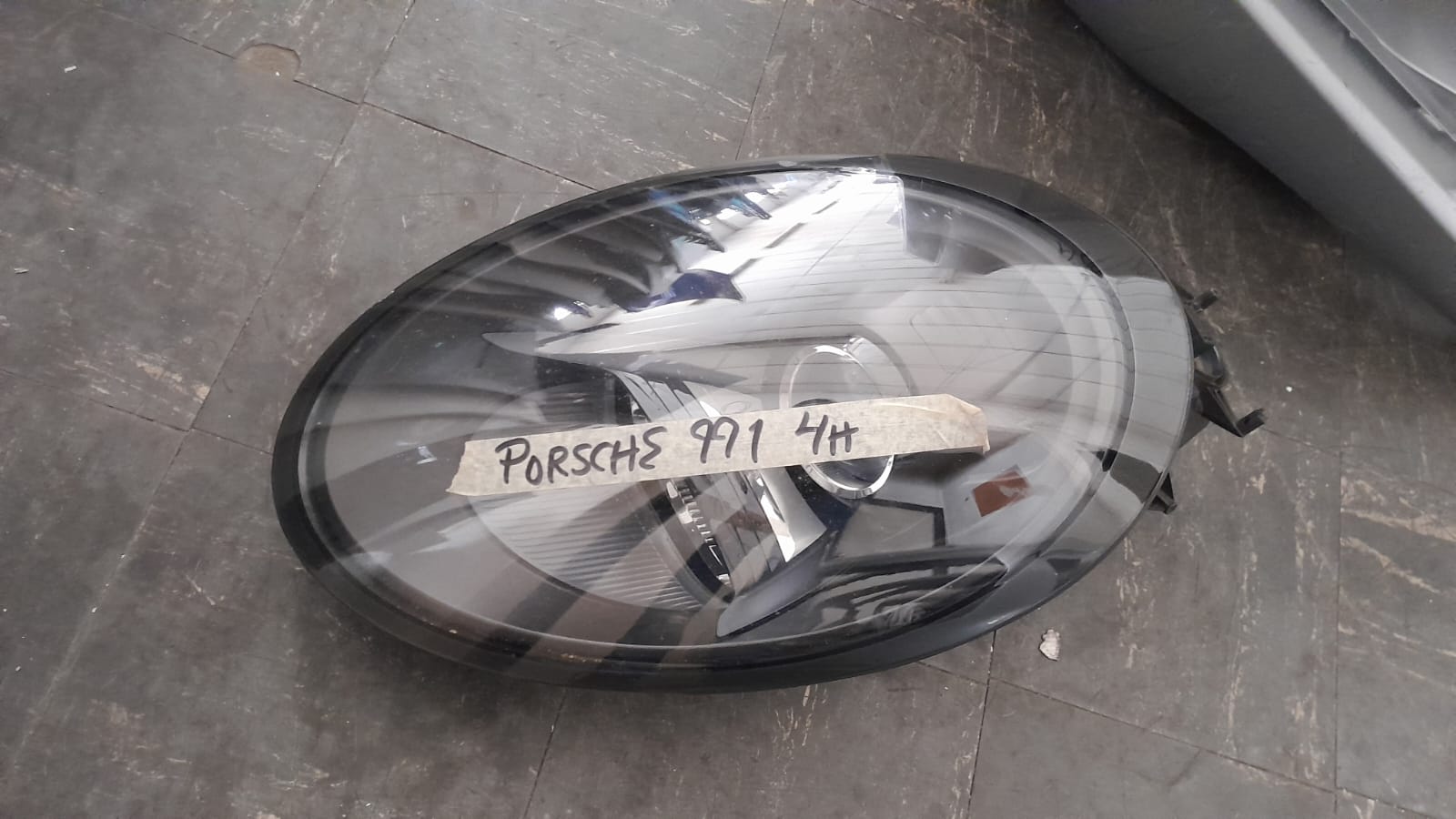 Porsche Carrera 911 Left Headlight OEM | Genuine Front Lamp Replacement